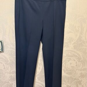 Lafeyette 148 dress pant; size 10; navy